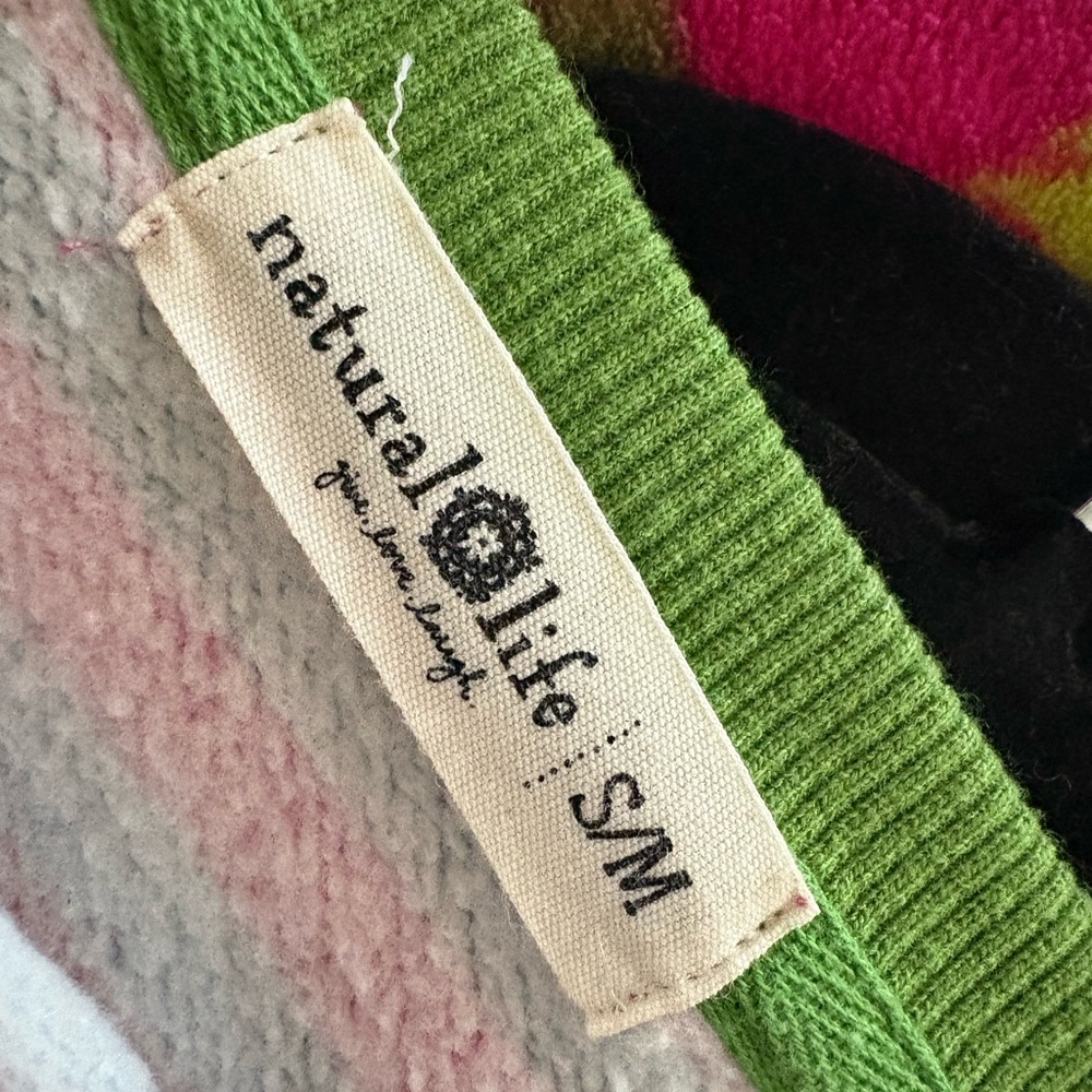 Natural Life Oversized Green and Pink Sweatshirt - Picture 3 of 5